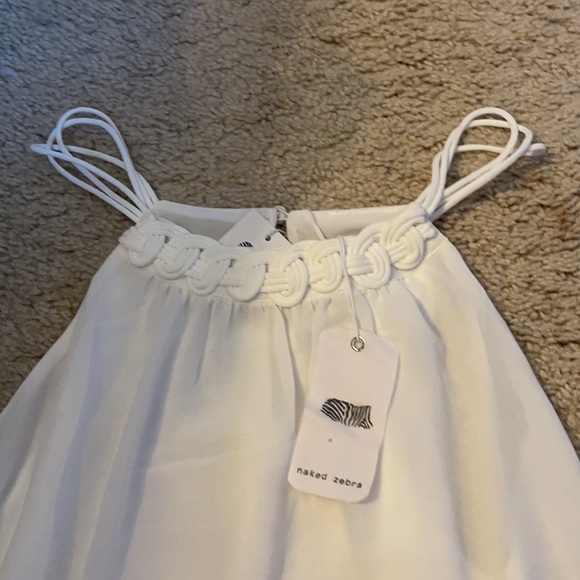 White top - Picture 2 of 2